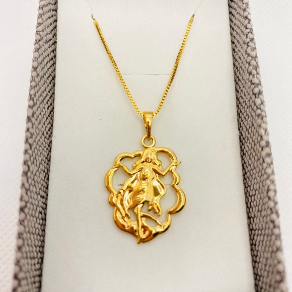 24 carat Gold Plated Zodiac sign necklace - Picture 8 of 12